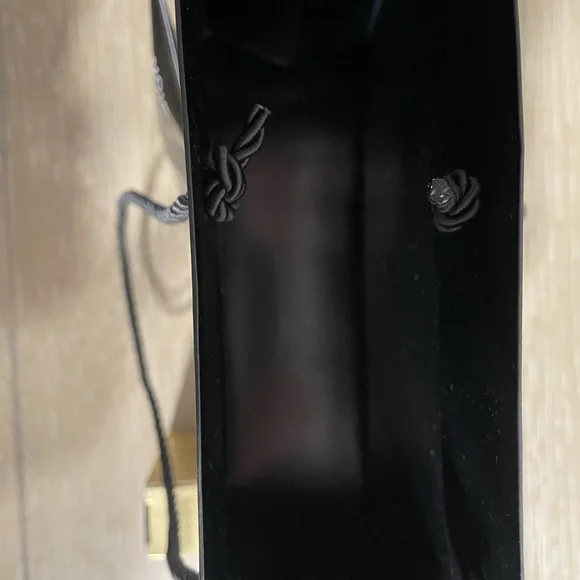 Chanel shopping bag and samples Bundle. - Picture 3 of 5